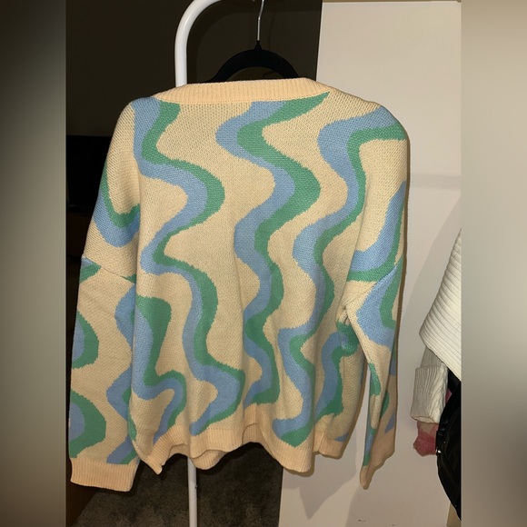 Patterned Knit Sweater - Picture 2 of 3